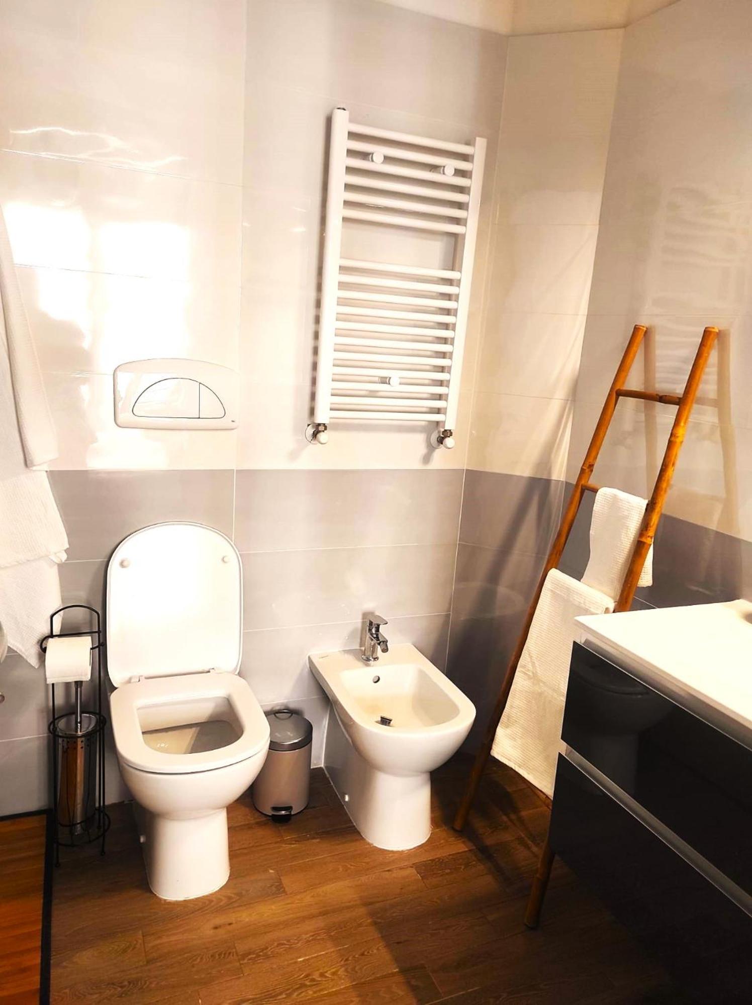 Michelangelo Airport Suite Room 菲乌米奇诺 外观 照片