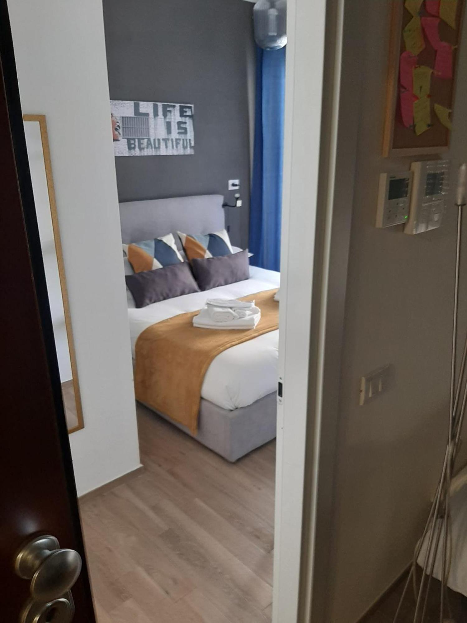 Michelangelo Airport Suite Room 菲乌米奇诺 外观 照片